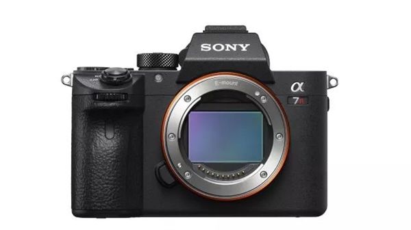 23999元!索尼全画幅微单A7R III发布,性能逆天
